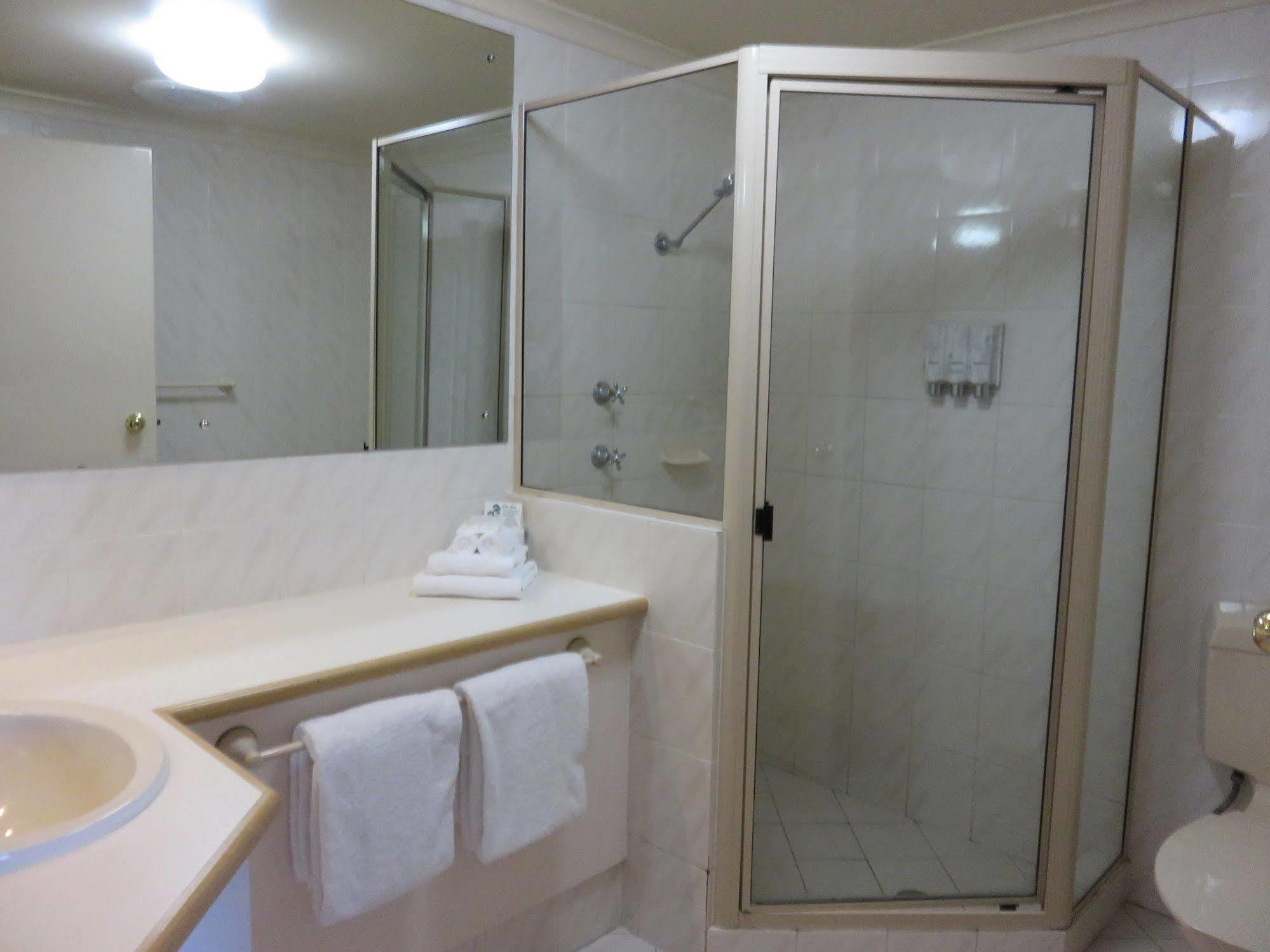 The Esplanade Motel Batemans Bay Buitenkant foto